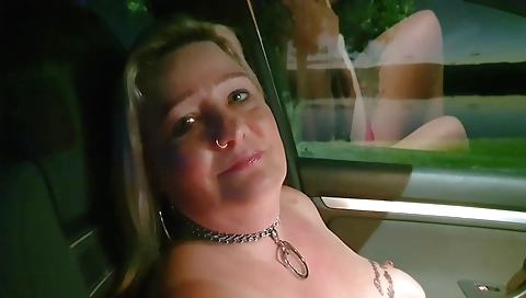 Mail warehouse y forgets goat strings exprine and a stripper