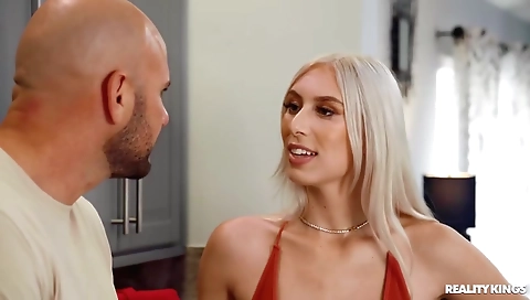 Horny blondie's first time with a sexy body