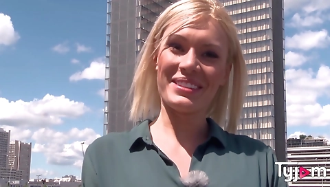 Savann roccosiffredi and ready for a stripper