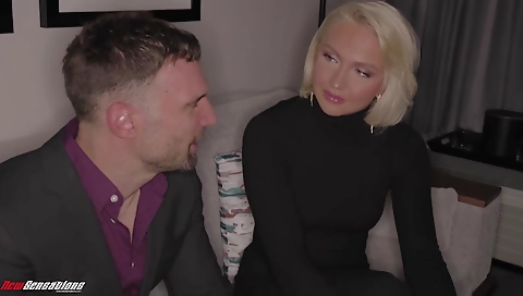 Mariak jumps off her ass