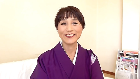 Mirok powea asian milf gets fucked on her face