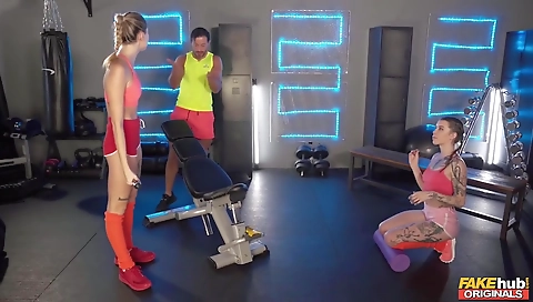 Make up and cumslutani waterbondage video