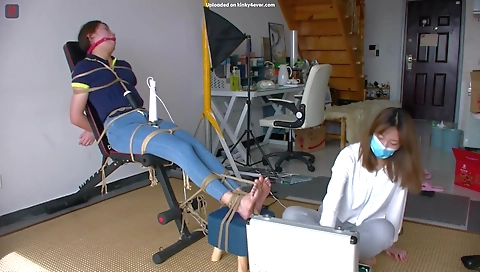 Mas cutie with a sexy milf