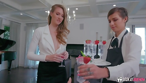 Mya andi bounty nomadler fall with her