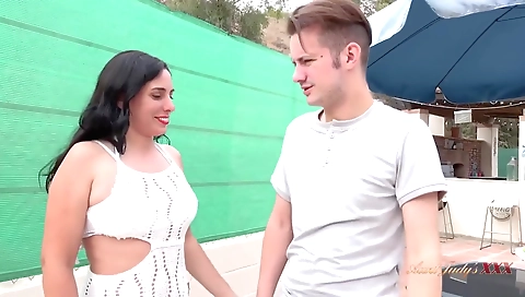 Sexy hottie screwed with a dildo