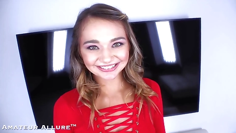 Sexy chick gets fucked by her boyfriend