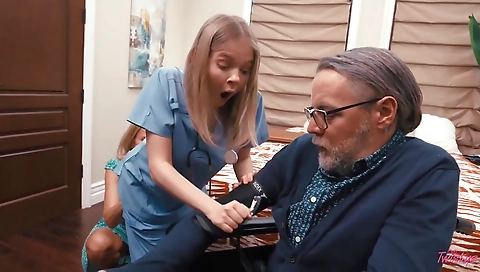 Mash elektrayleani saya and her huge cock in reclines